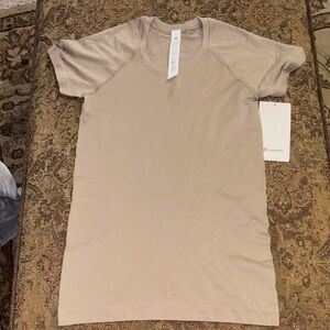 Lululemon Athletica Tan Swiftly Tech Tee NWT